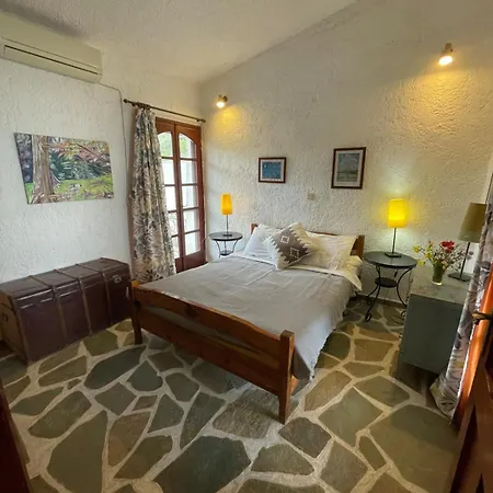 By The Beach, Evia Island Appartement